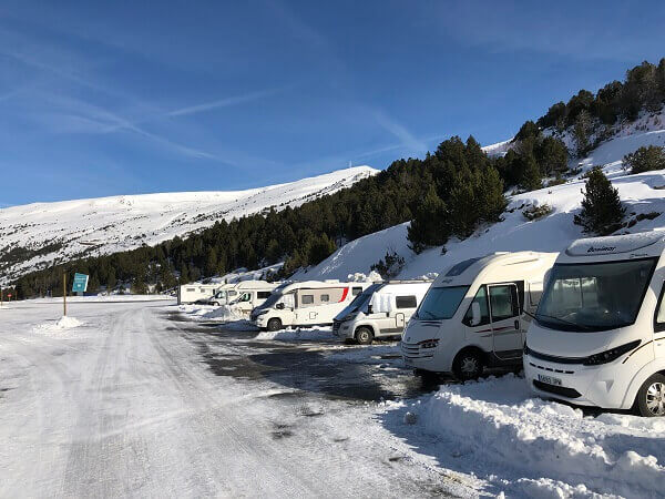 Viajando en autocaravana por Andorra invierno